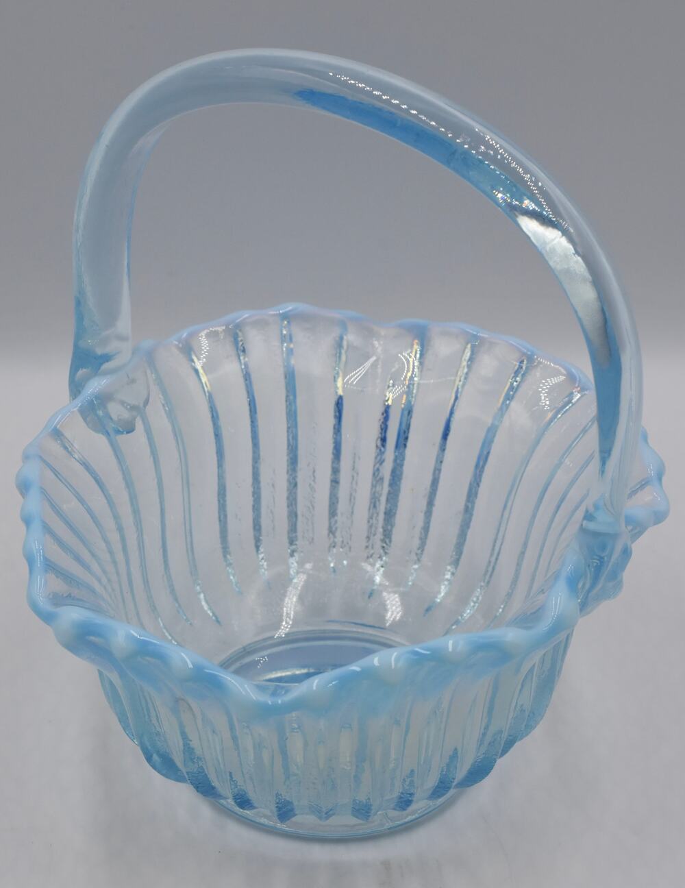 Vintage L.E. SMITH GLASS Ribbed and Scalloped Blue Opalescent Basket